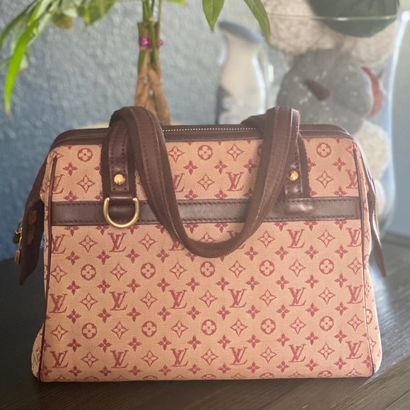 Authentic Louis Vuitton Josephine Cerise Handbag - Picture 15 of 15
